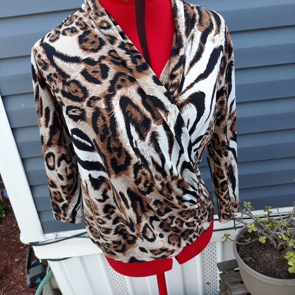 Chaus  New York Tops - Vintage Chaus New York.   Top             A-16